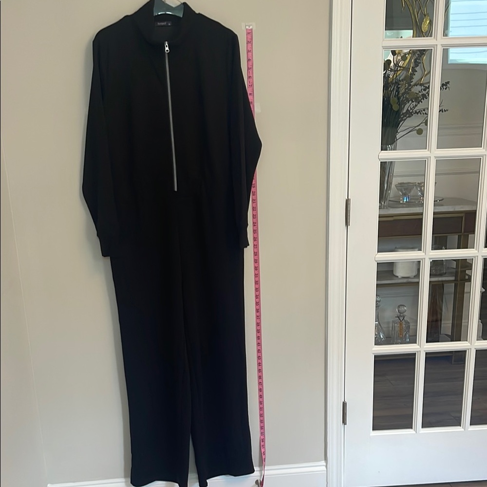 Elegant Black Zip-Up Jumpsuit
